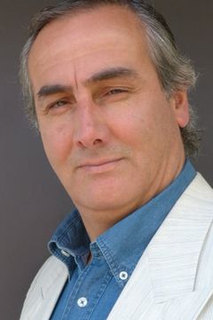 Luis Vitalino Grandón interpreta Border guard in Argentina