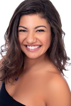 Sarah Ashley Rodriguez interpreta Maid