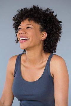Ayanna Berkshire interpreta Cora