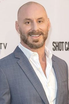 Matt Gerald interpreta Sgt. Eveland