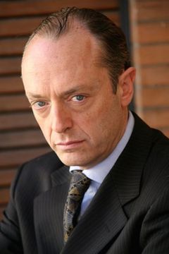 Stefano Molinari interpreta Lawyer