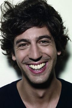 Max Boublil interpreta Thomas