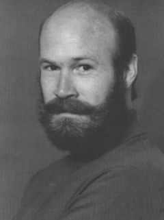 Den Surles interpreta Assailant