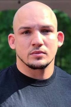 Felix Betancourt interpreta Ninja Zombie