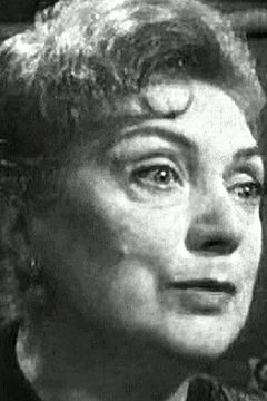Hélène Tossy interpreta La patronne du bistrot