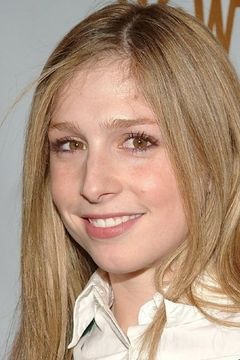 Shoshannah Stern interpreta Shelly (voice)