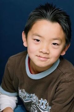 Jordan Nagai interpreta Russell (voice)