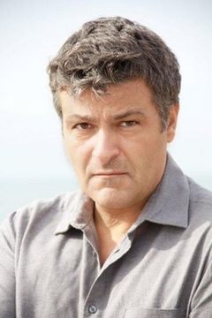Jerry Mastrodomenico interpreta Sesto Vivaldi