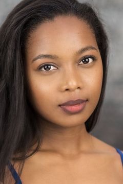 Tatiana Le'Joy interpreta Iris