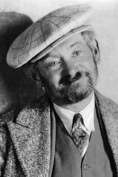 Max Davidson interpreta Jewish Man (uncredited)