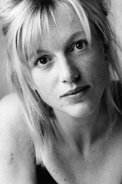 Johanna ter Steege interpreta Sister Wilhelminia