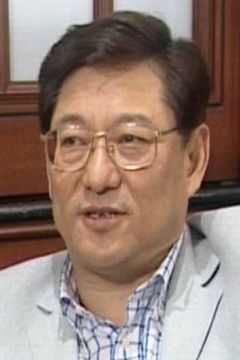 Ng See-Yuen interpreta Card Player