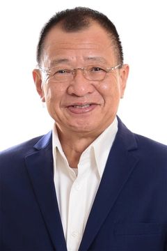 Hui Siu-Hung interpreta Prison Officer