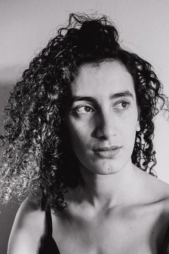 Mouna Soualem interpreta Amina Hamshari