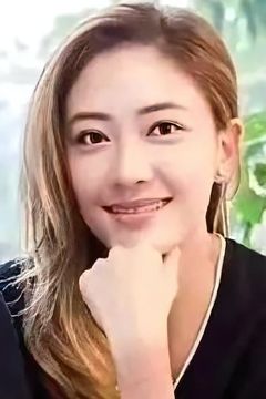 Cherrie Ying interpreta Li Man Yee