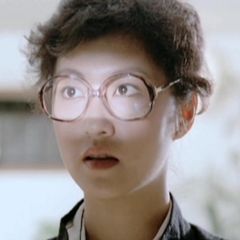 Tien-Lang Li interpreta Extra (uncredited)