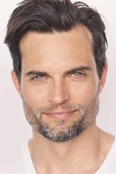 Scott Elrod interpreta QRF SEAL
