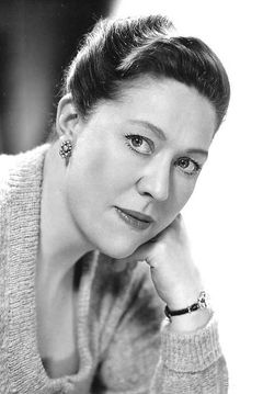 Peggy Mount interpreta Mrs. Bumble
