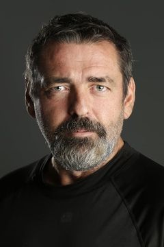 Angus Macfadyen interpreta Peter MacCready