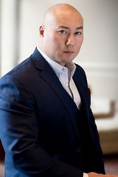 Leo Chiang interpreta Chinese Soldier