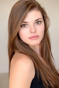 Morgan Obenreder interpreta Kelsey