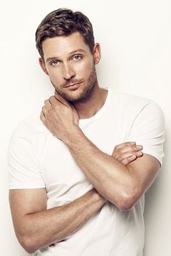 Fraser Corbett interpreta Jensen