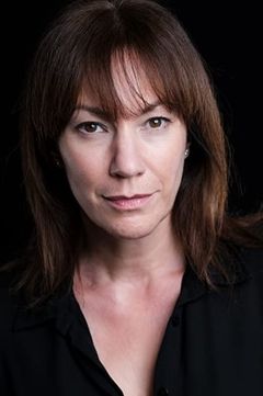 Tanya Franks interpreta Sybil Burton