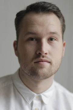 Gorm Grømer interpreta Boy at Party