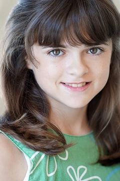 Hadley Gannaway interpreta Young Anna (voice)
