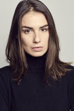 Lucia Ceracchi interpreta Marta Mercuri