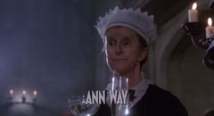 Ann Way interpreta Miss Gaunt