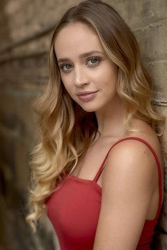 Briden Starr interpreta Party Girl 1