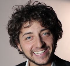 Adriano Pantaleo interpreta Gennaro Capone