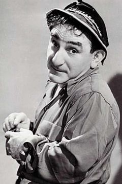 Johnny Puleo interpreta Max