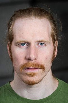 Martin Maloney interpreta USA Ranger - French Village (uncredited)