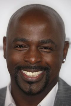 Alimi Ballard interpreta Fusco
