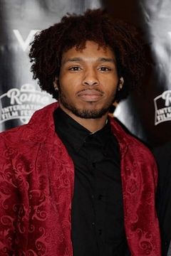 Al-Jaleel Knox interpreta Stoner Dude #2