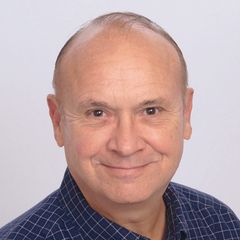 Carl Harry Carlson interpreta Delegate