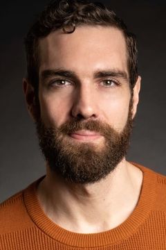 Timothy Hughes interpreta Strong Man