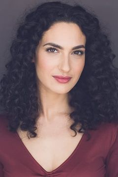 Sophia Blum interpreta Uniformed Tech