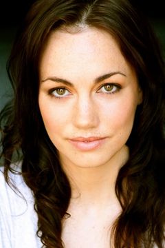 Darla Taylor interpreta Shawna