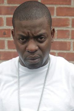 Uncle Murda interpreta Barney