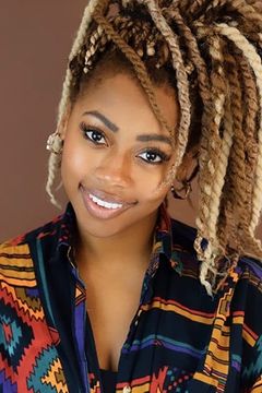 Shakira Ja'nai Paye interpreta Additional Voices (voice)