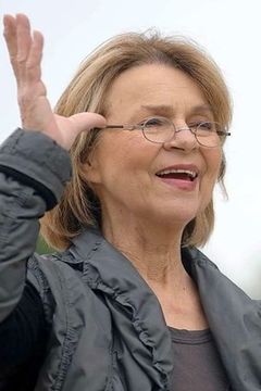 Cornelia Froboess interpreta Oma Maria Kaltenbach