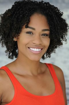 Mariah Dyson interpreta Randall's Family