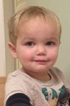 Bear Lawrence interpreta Everdeen Child #1