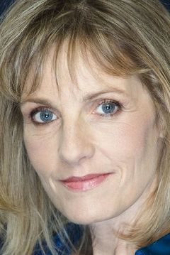 Elizabeth Norment interpreta Hair Stylist