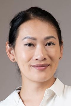 Virginia Chien interpreta Journalist