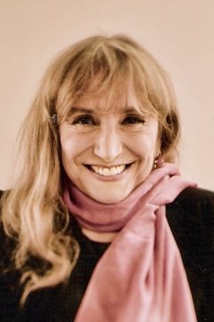 Piera Degli Esposti interpreta Clelia Arcangeli