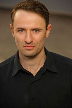 Georgui Kasaev interpreta Russian Man